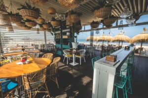 Beachclub-Vistahermosa-Local